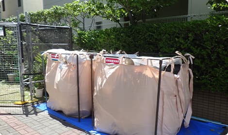 バルコニー片付け用産廃ボックスの設置